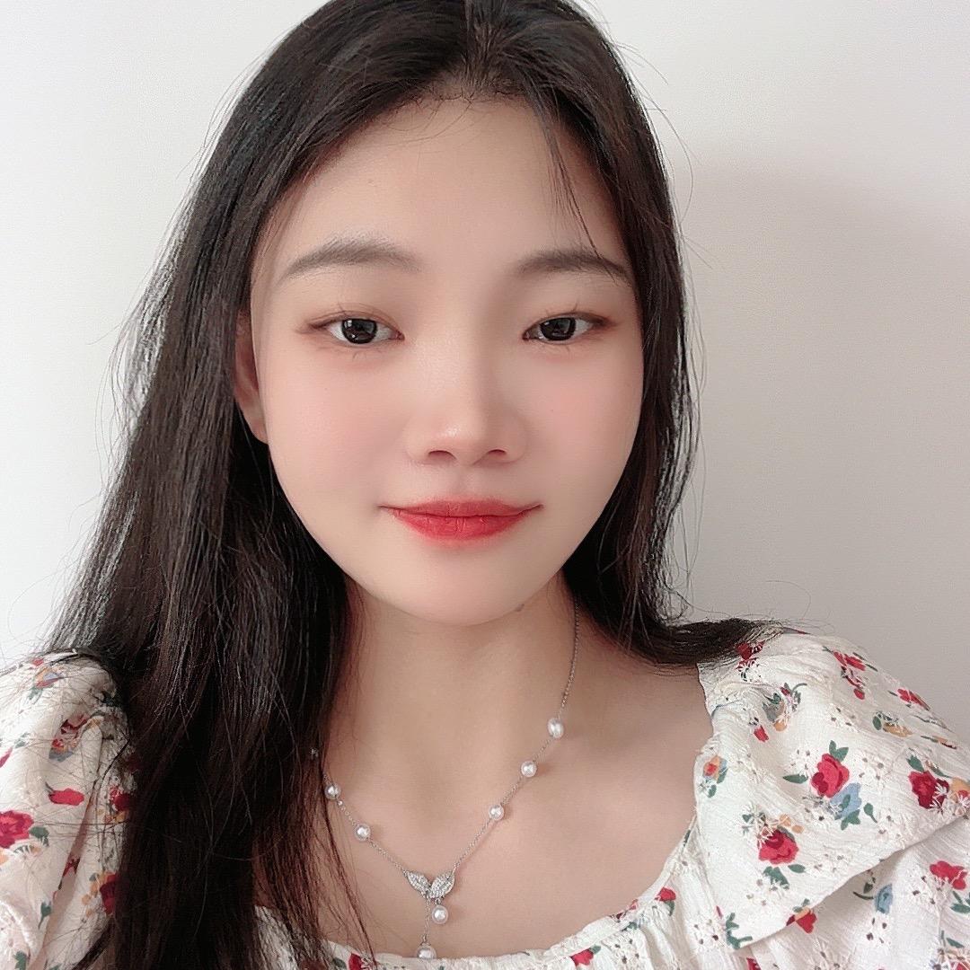 金上添花🌻
