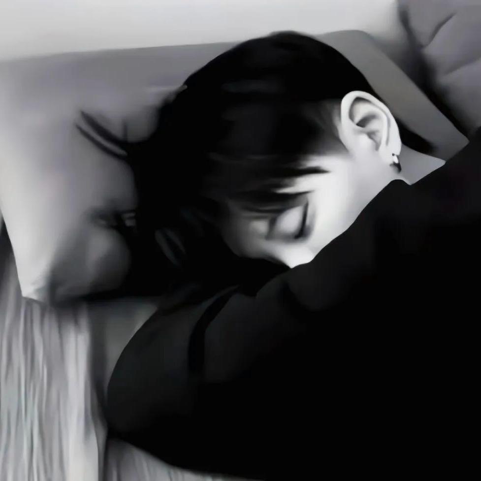 先谋钱，再谋爱