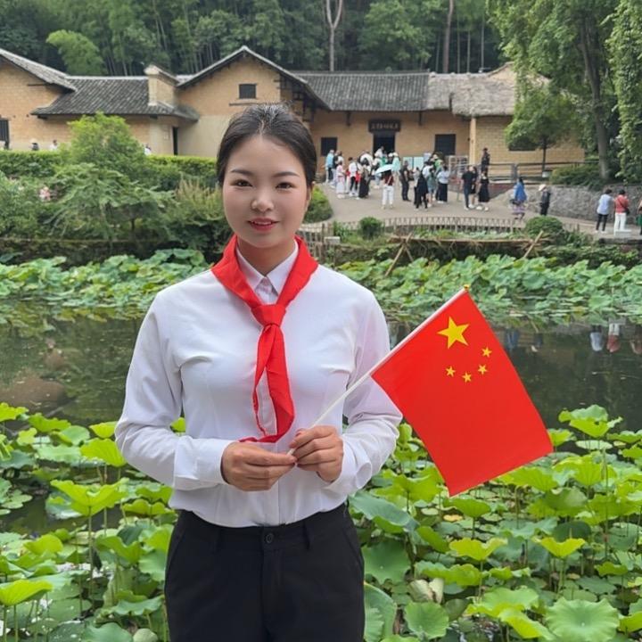 韶山旅游接待文莹