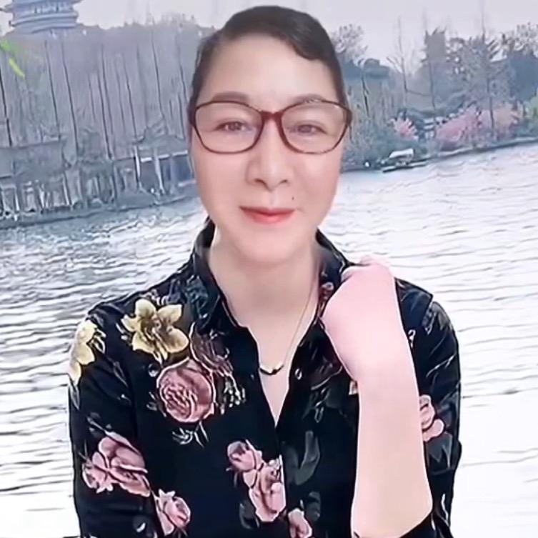 玲玲姐