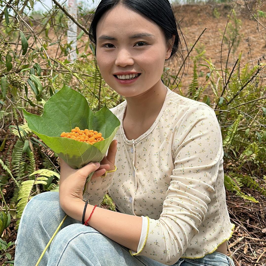 我是小梅.