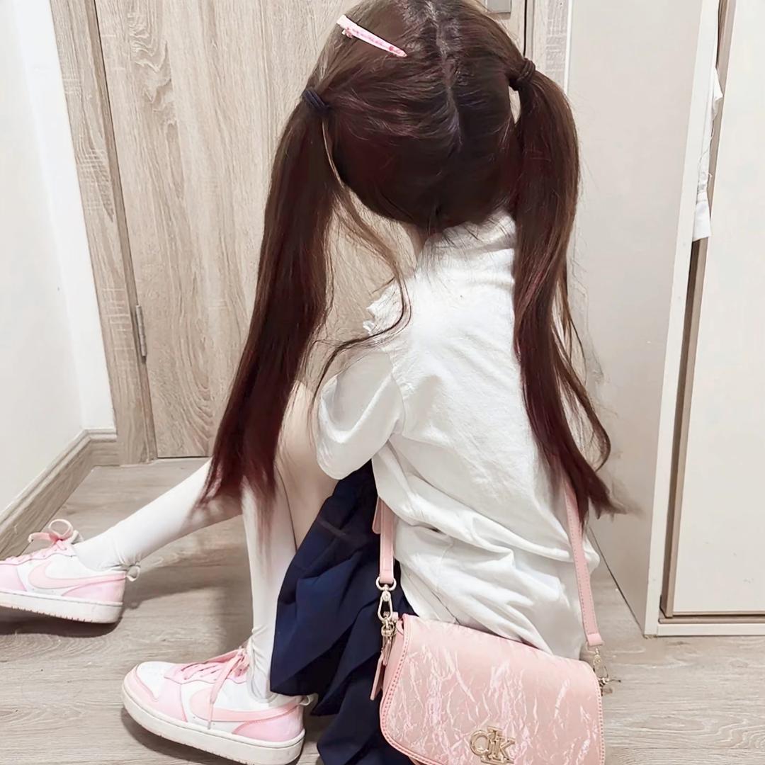 嘟嘟.