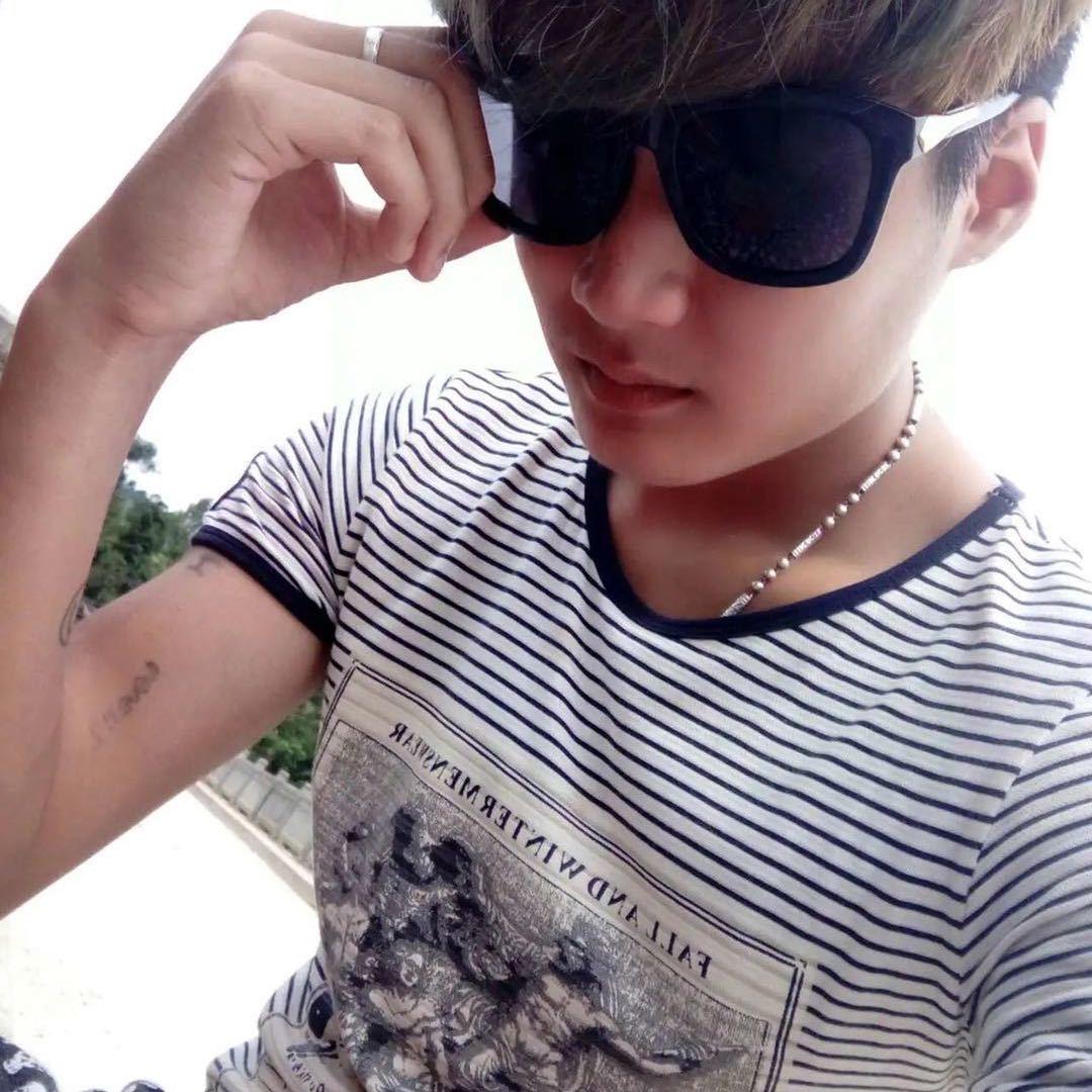 小丑八怪