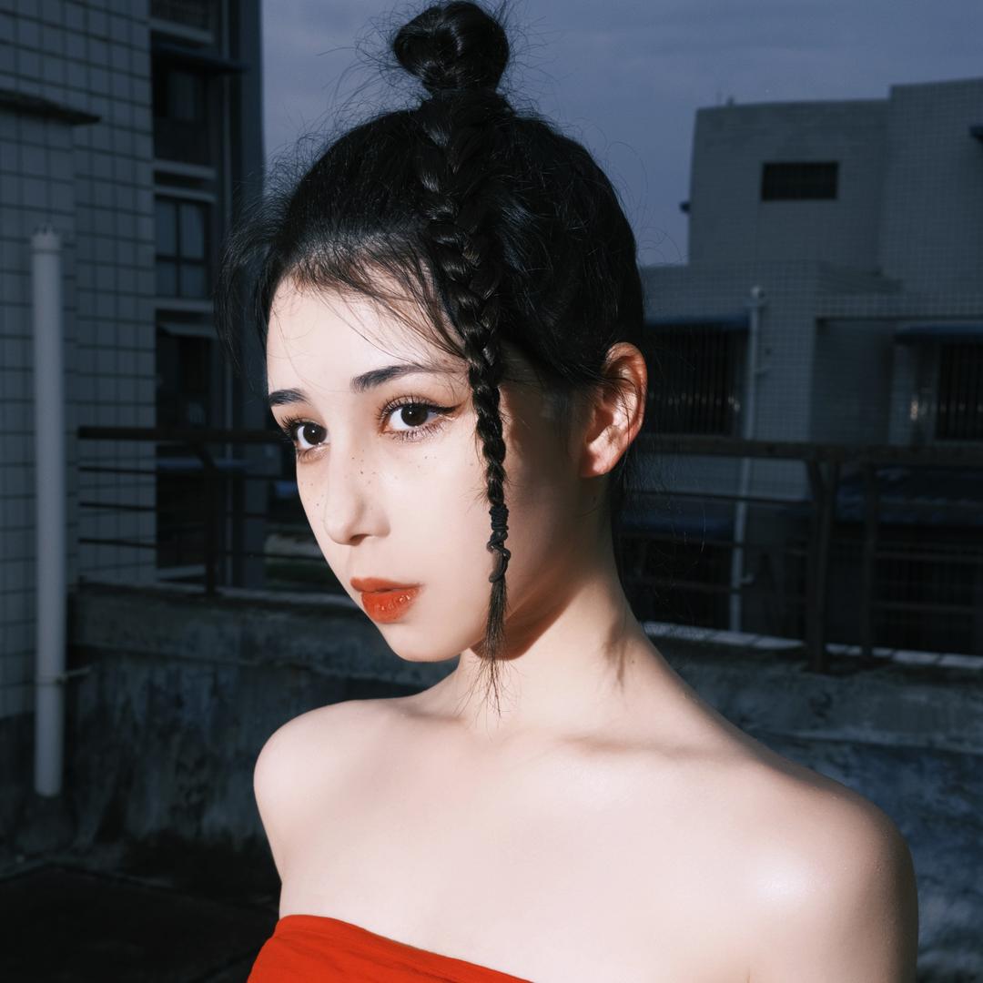 娜比拉拉