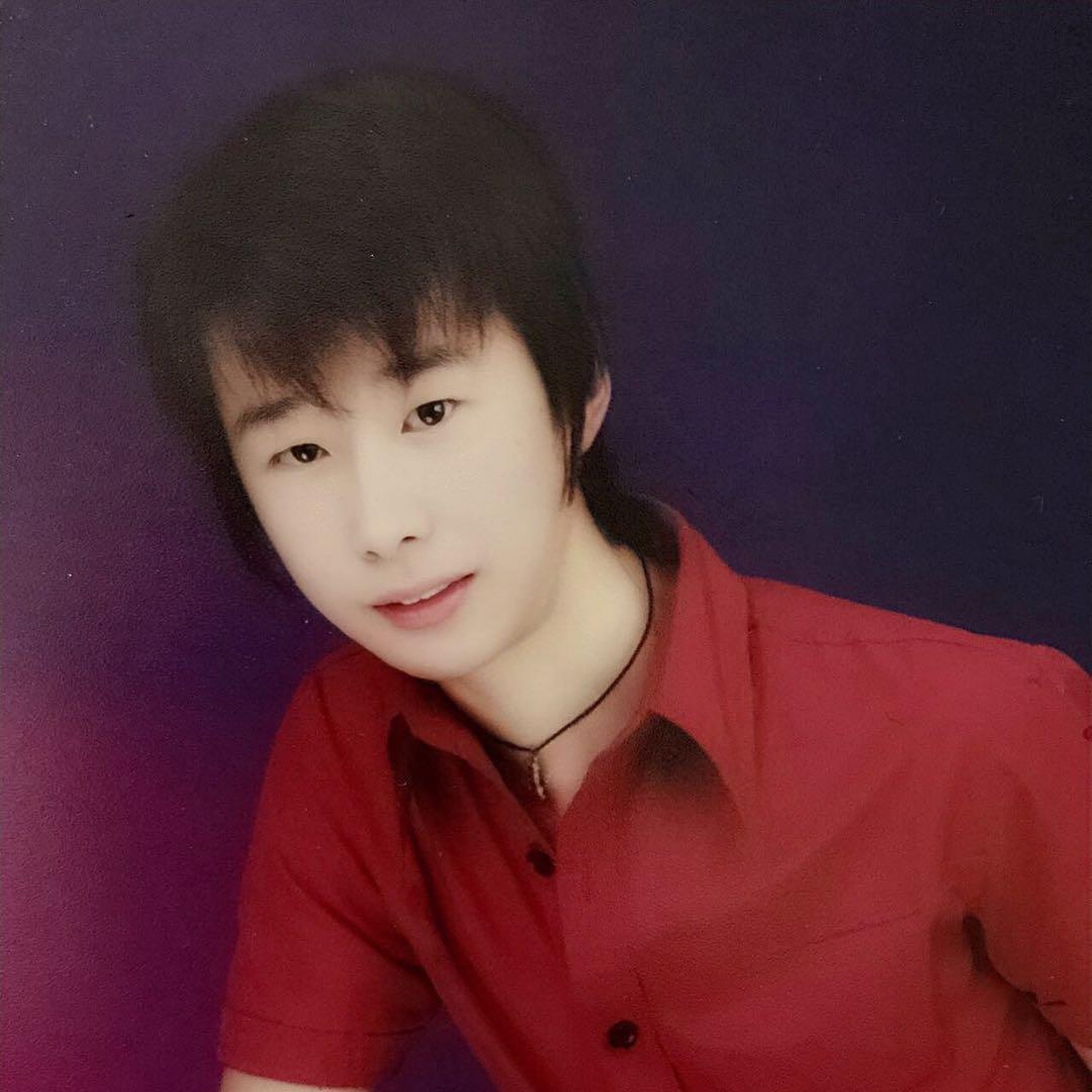 东东💋