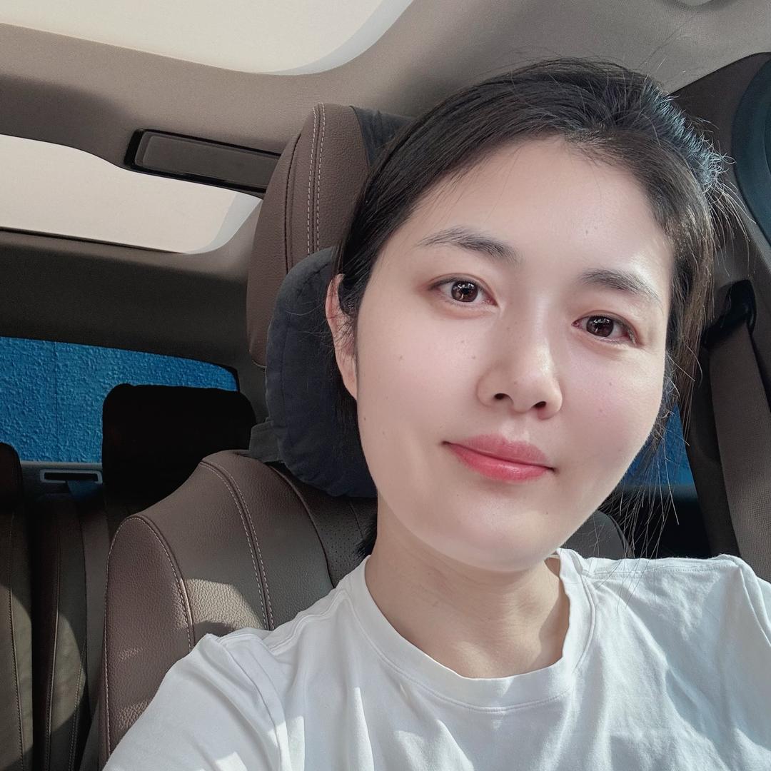 璐姐-青岛中季服饰