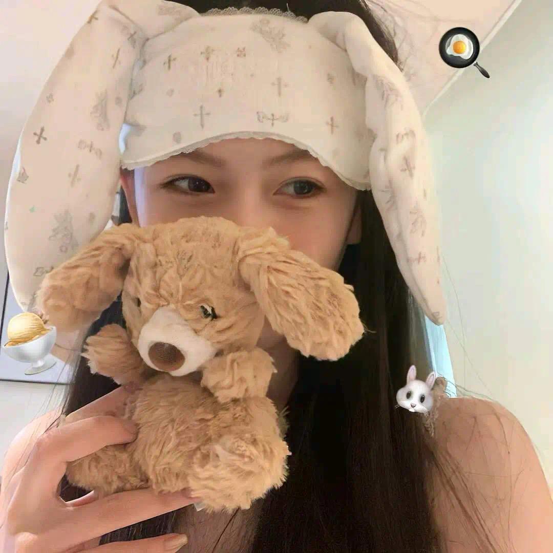 美女闹闹