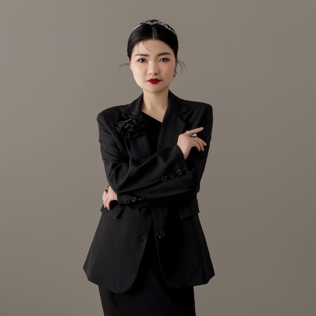 秋月（老姨夫人力资源）