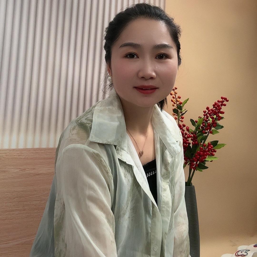宇琪服装工厂店