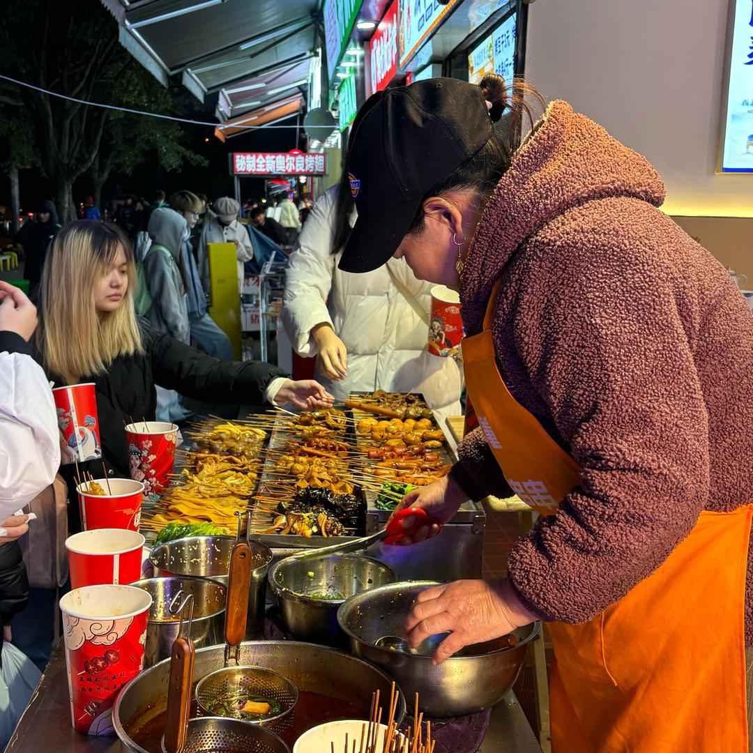 卖卤串的冯幺妹