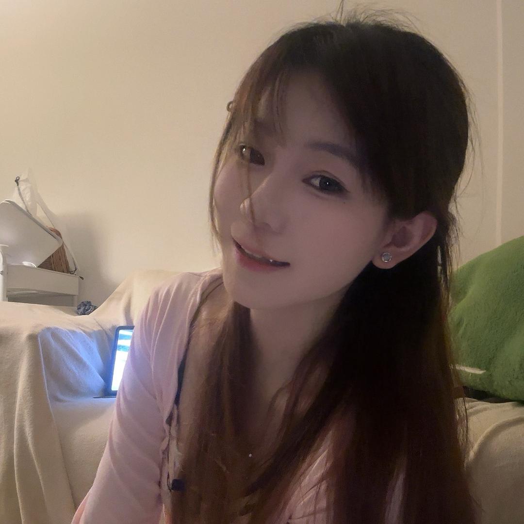 嘻嘻⁰⁹