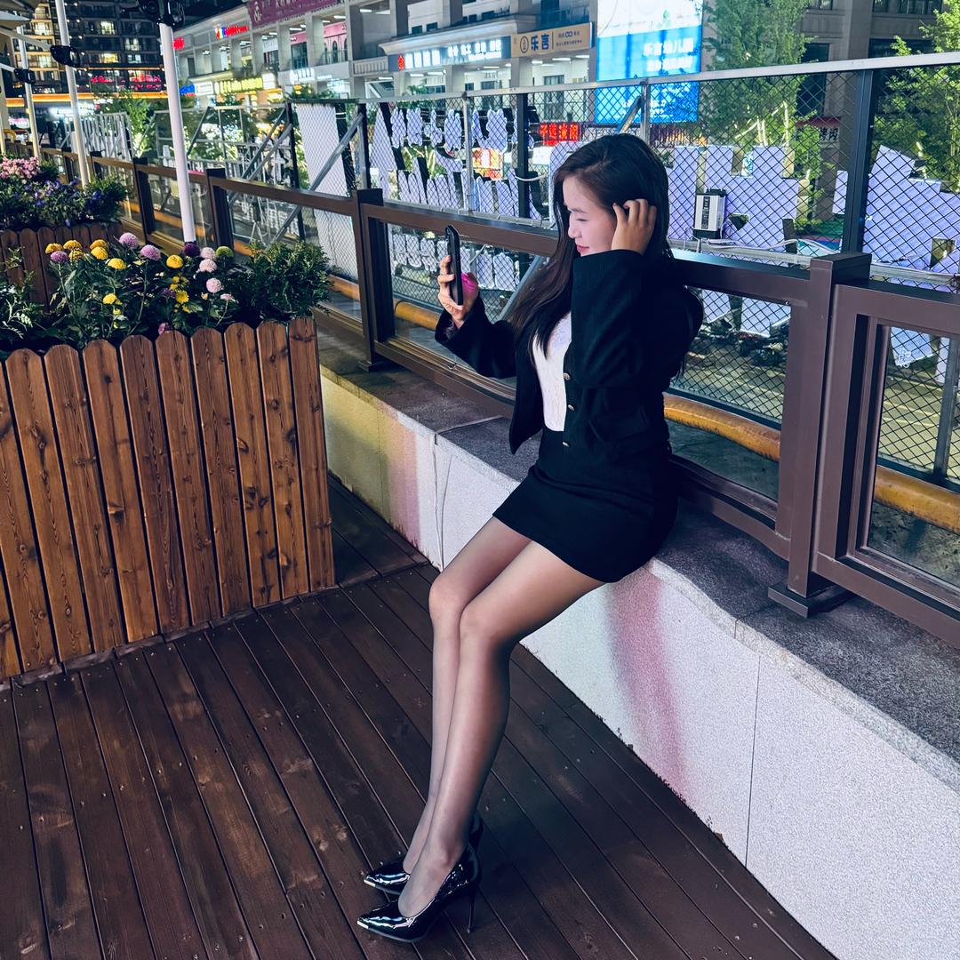 贵州帮提车-销售小雯