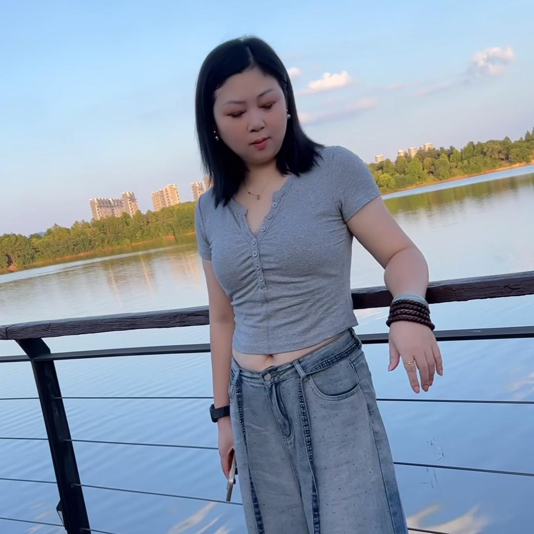 吴 姐 🌴🌴🌴