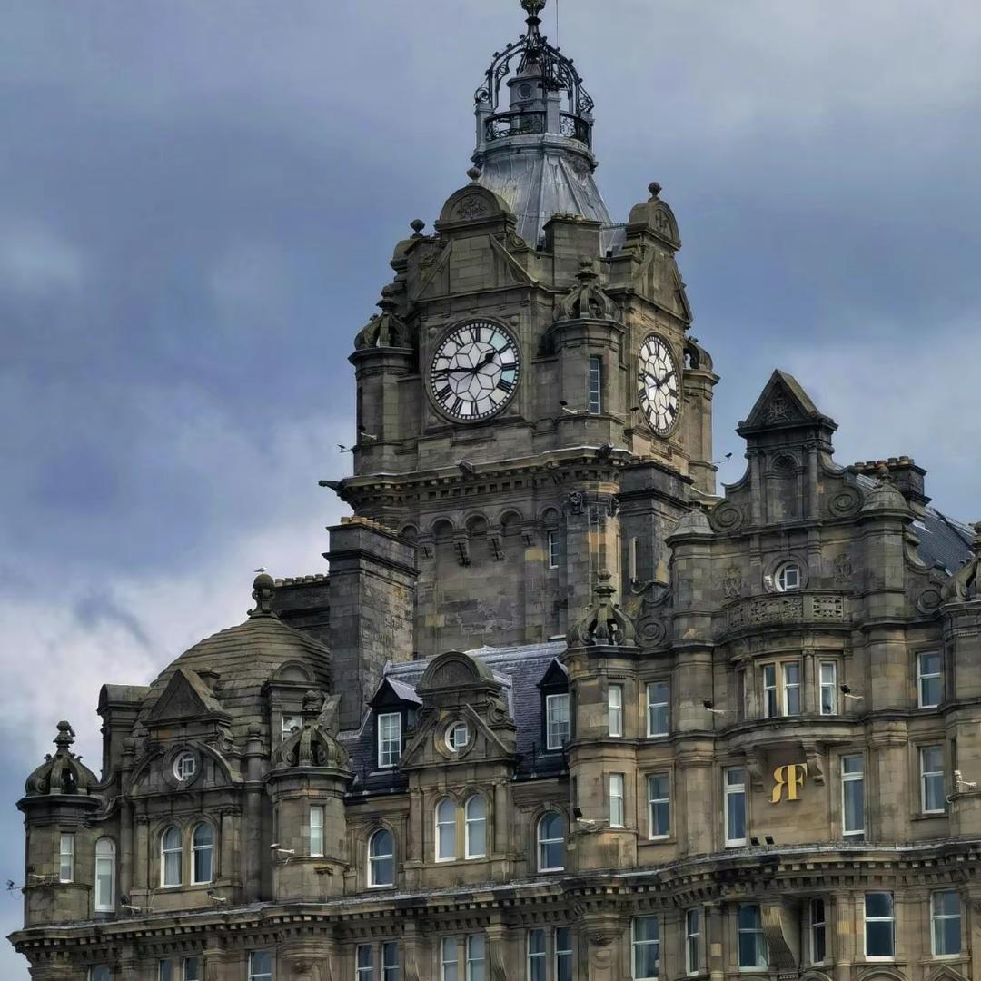 深圳南油西西轻奢女装