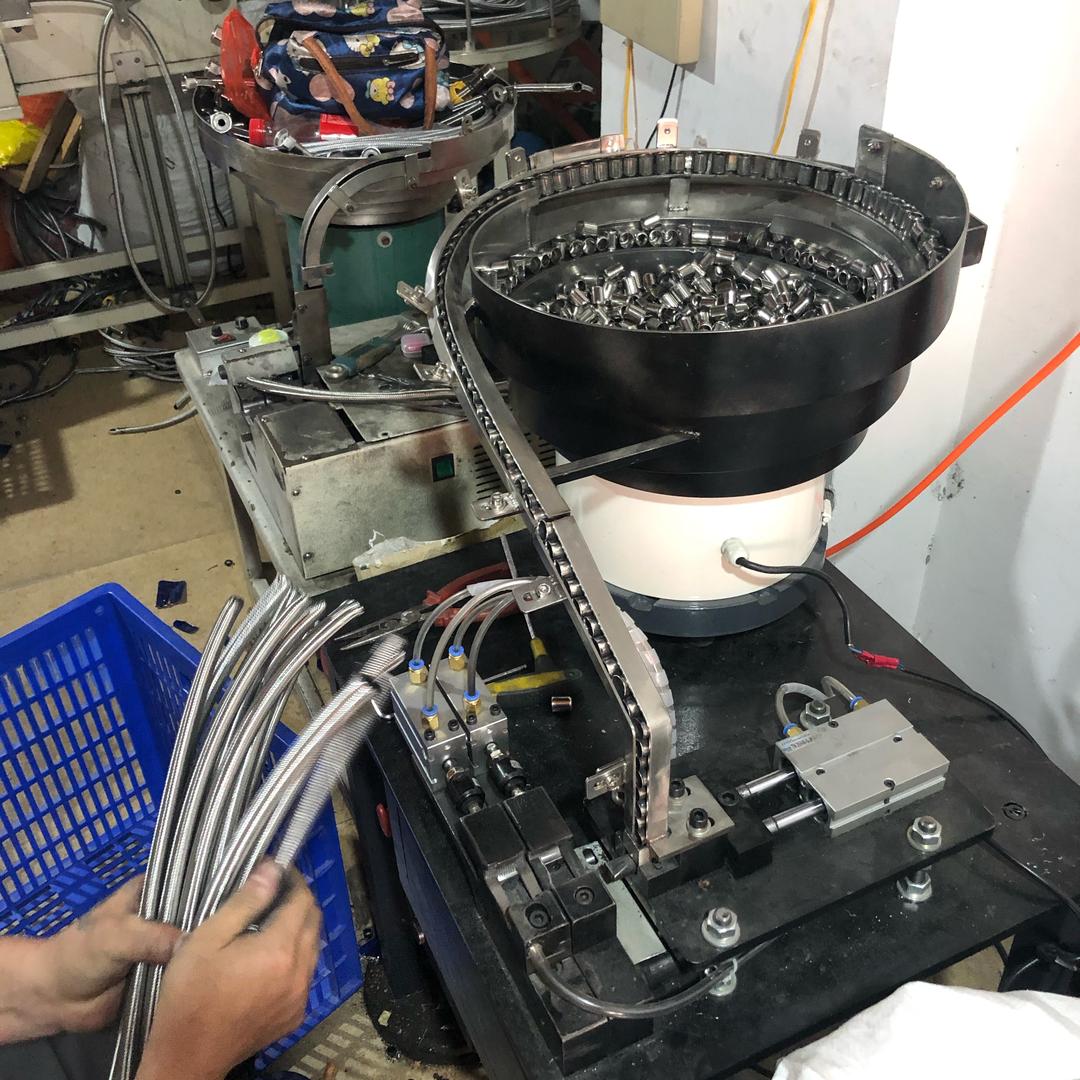 厂家直销：角阀．编织软管．水龙头