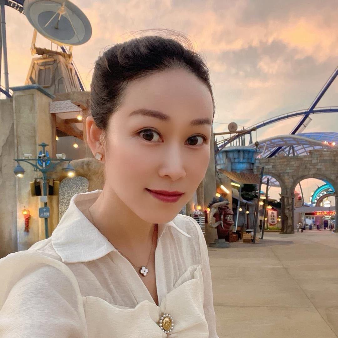 小琴爱吃逛