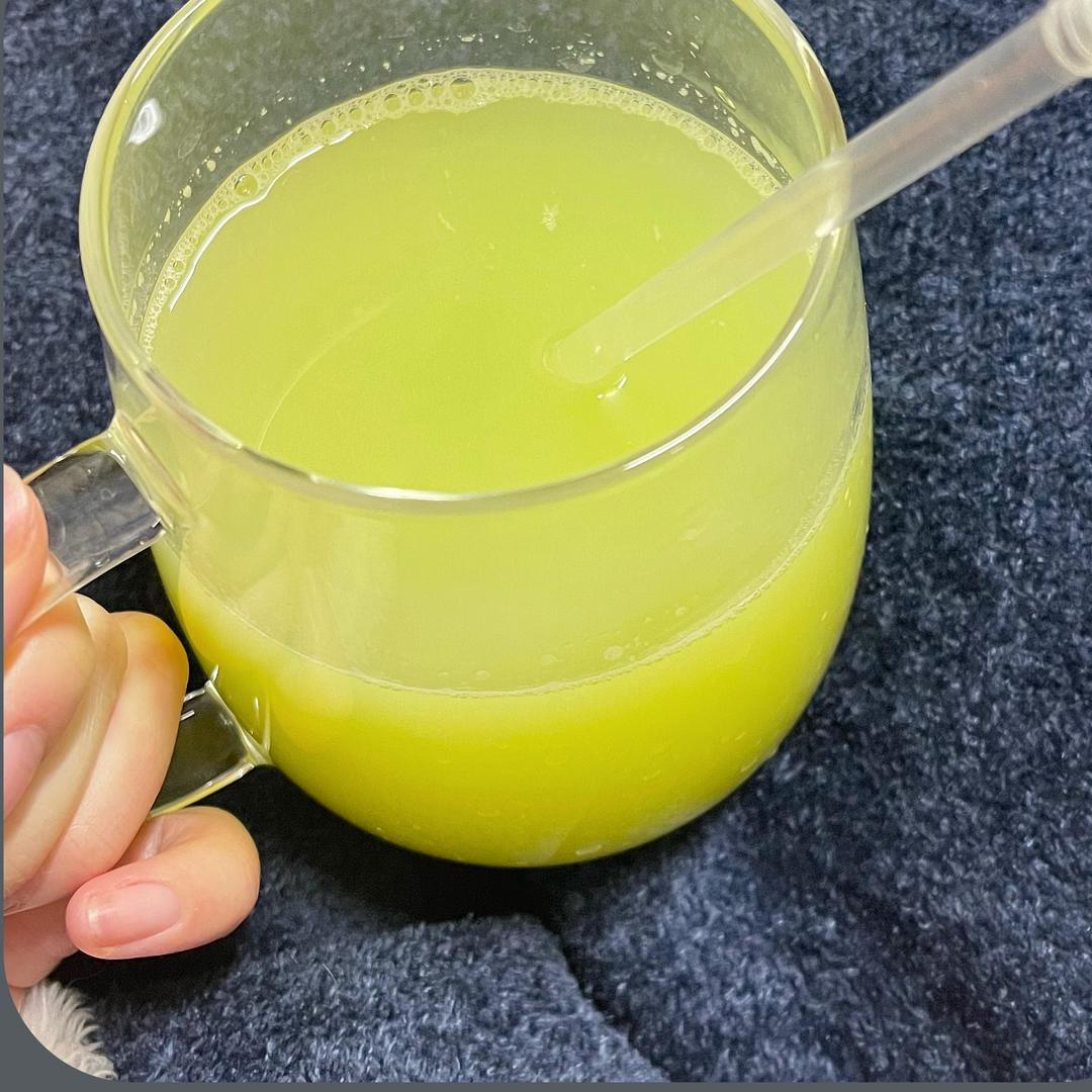 鲜榨油柑汁