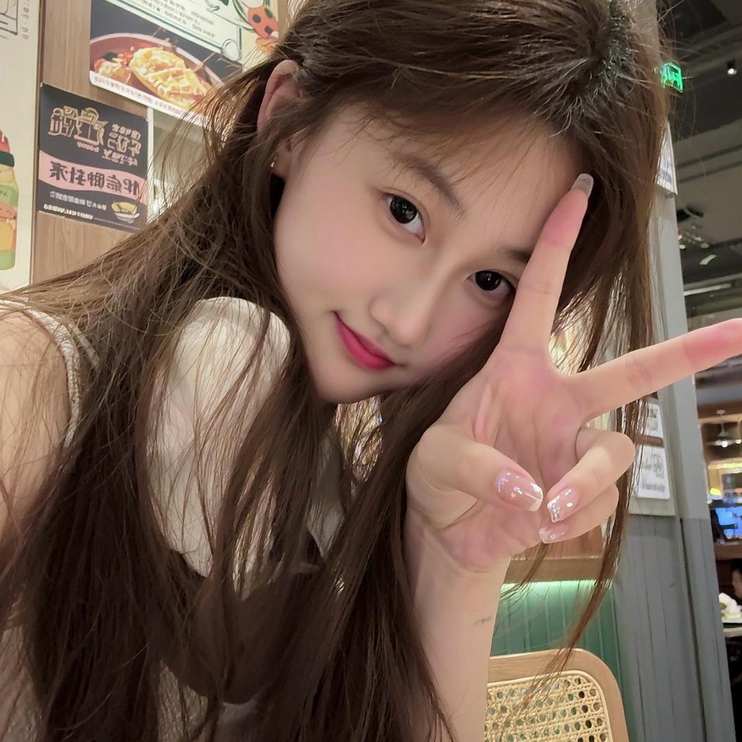 橙子吖~