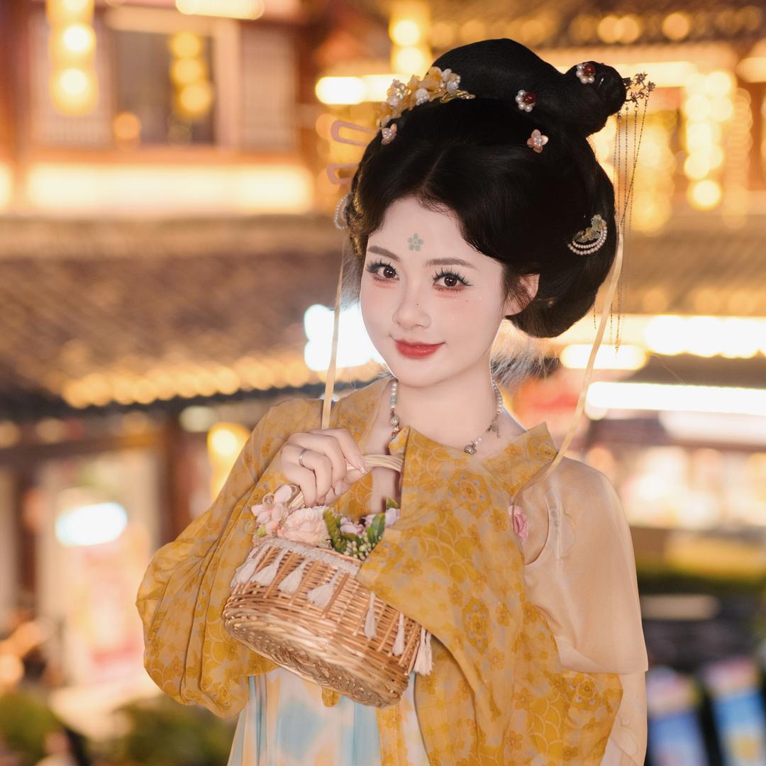 米姐特能吃（接直播）