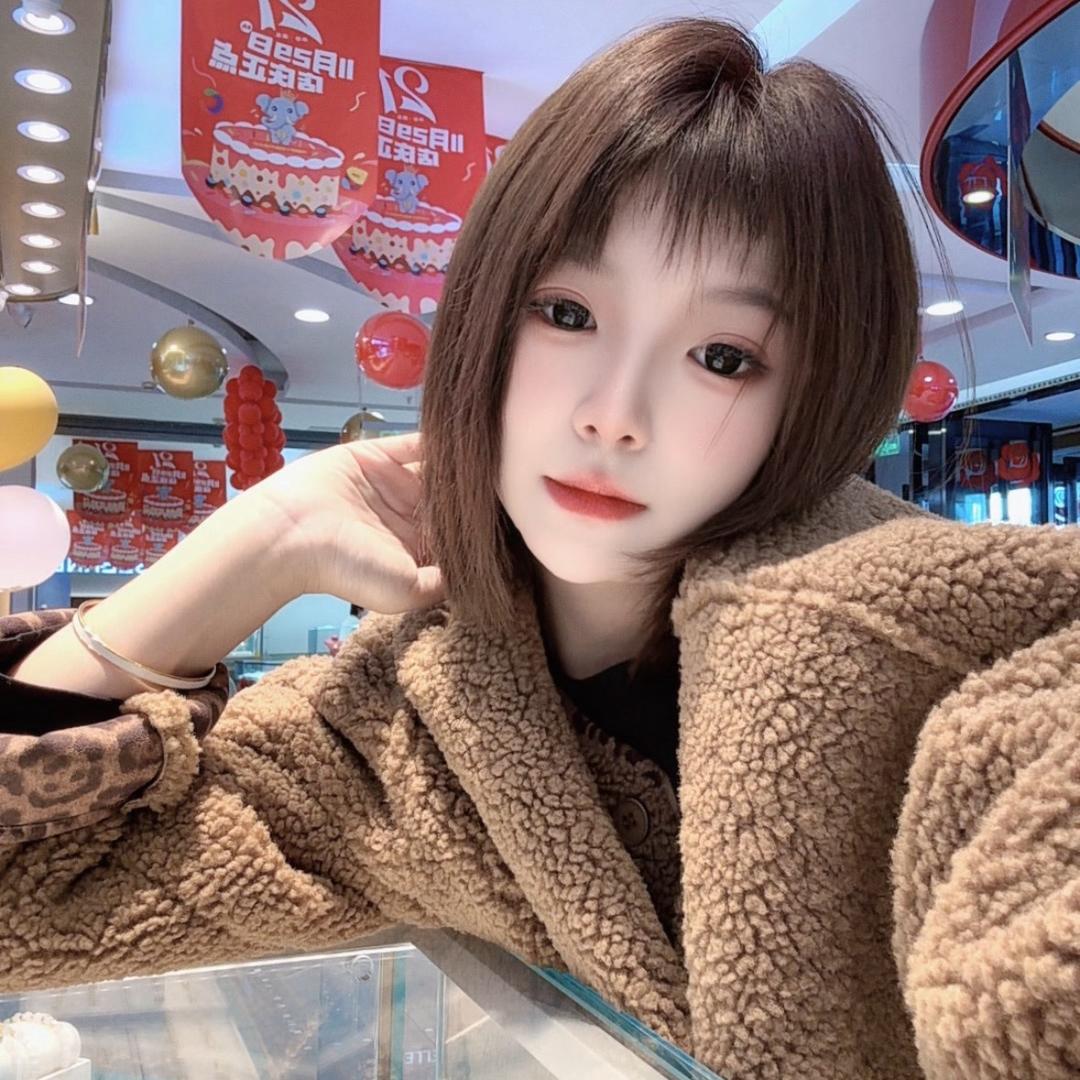 ᥫᩣ L.