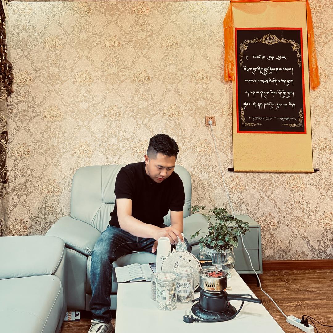 噶玛益西江村🎭