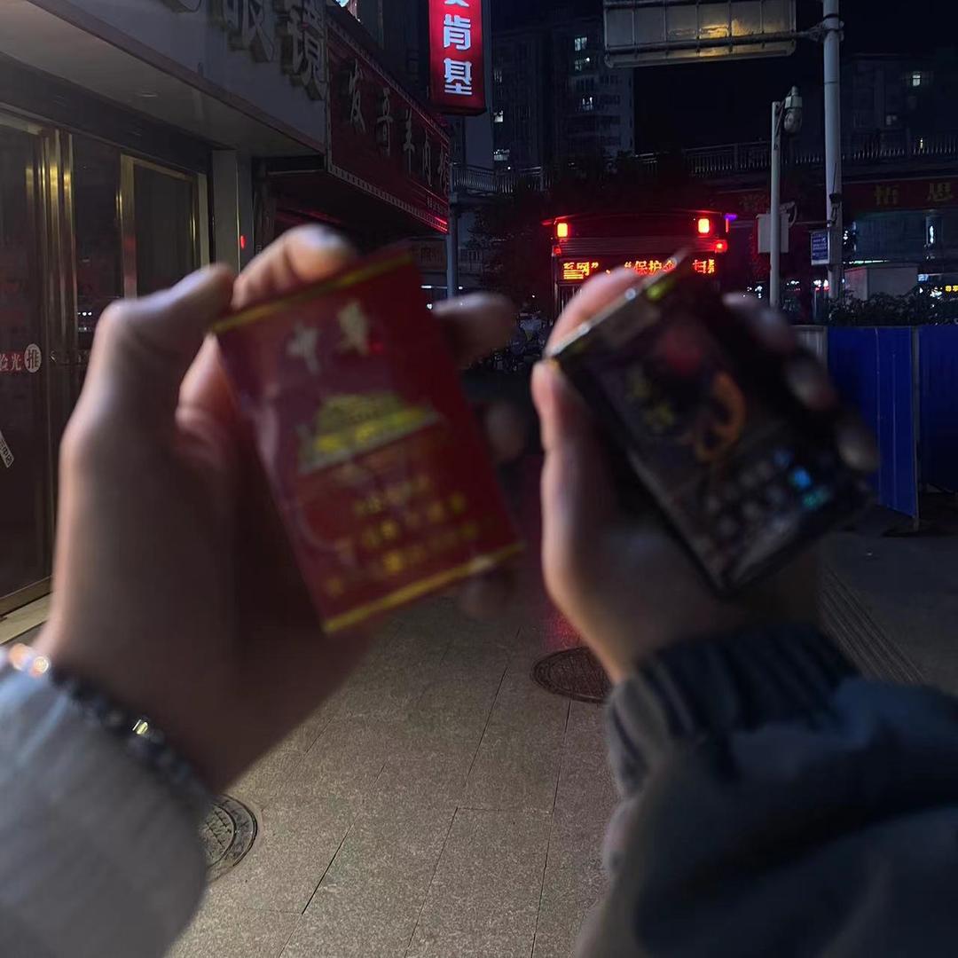 万小宇