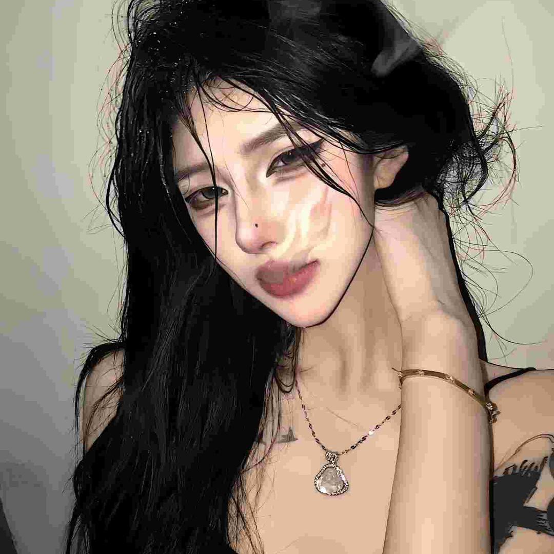 美女不⁶泪