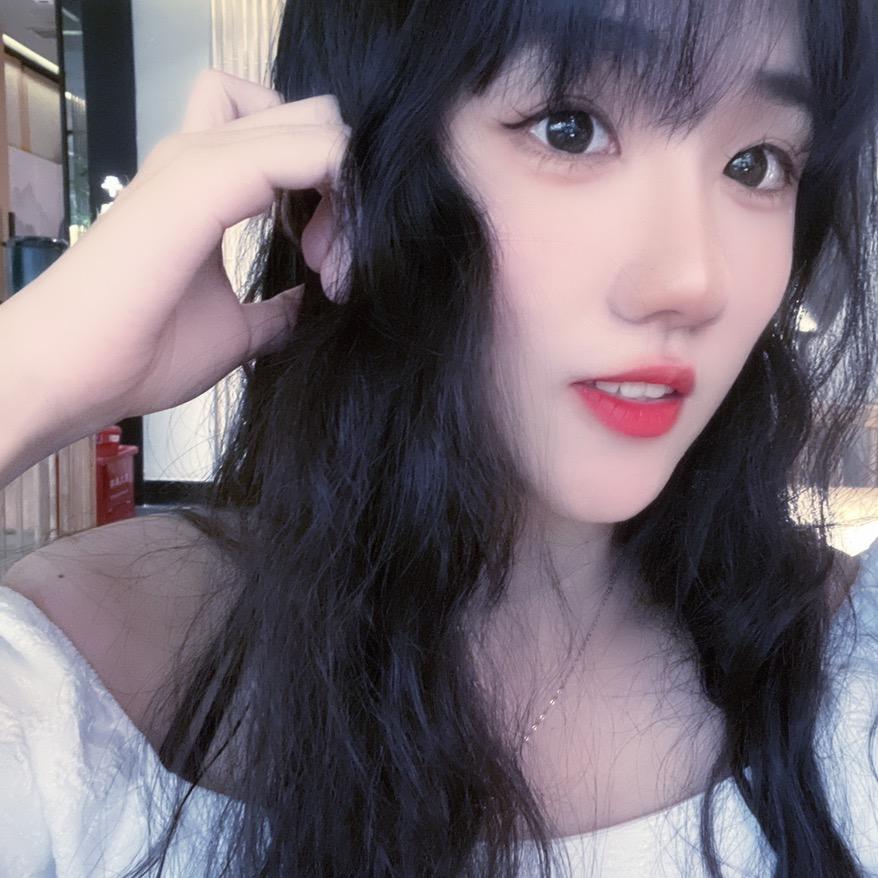 爱笑的伊诺