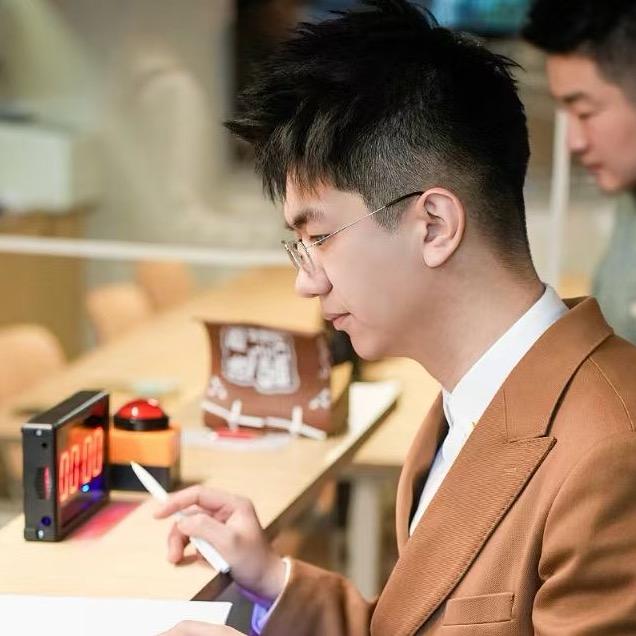 马鲍和他的单身朋友们