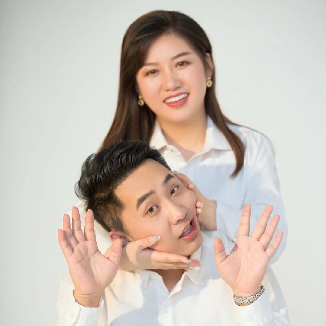百万夫妇