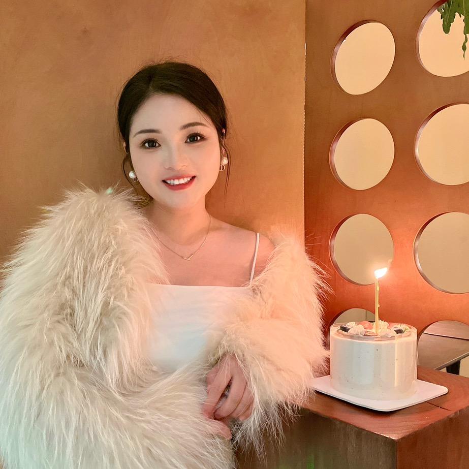 是白白老师吖