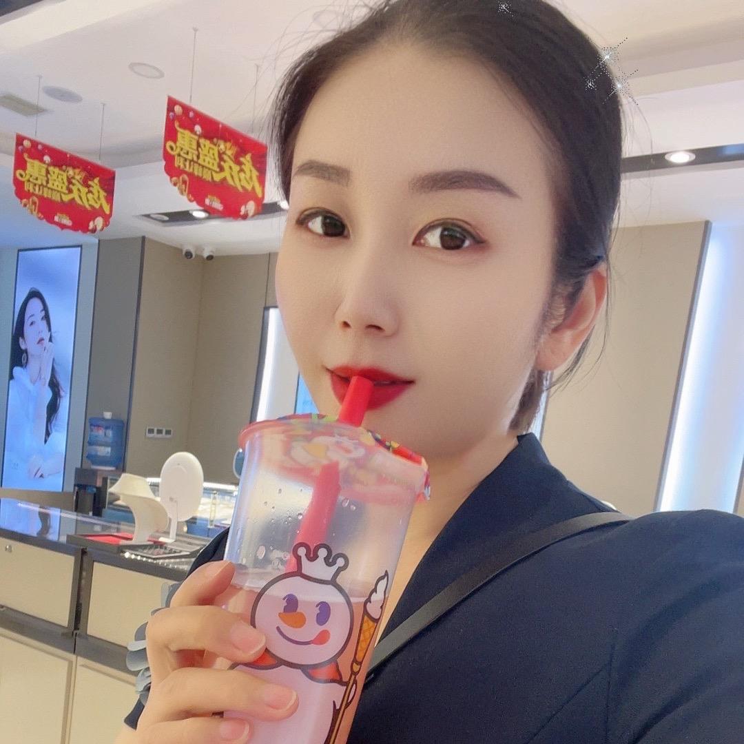 小小💋