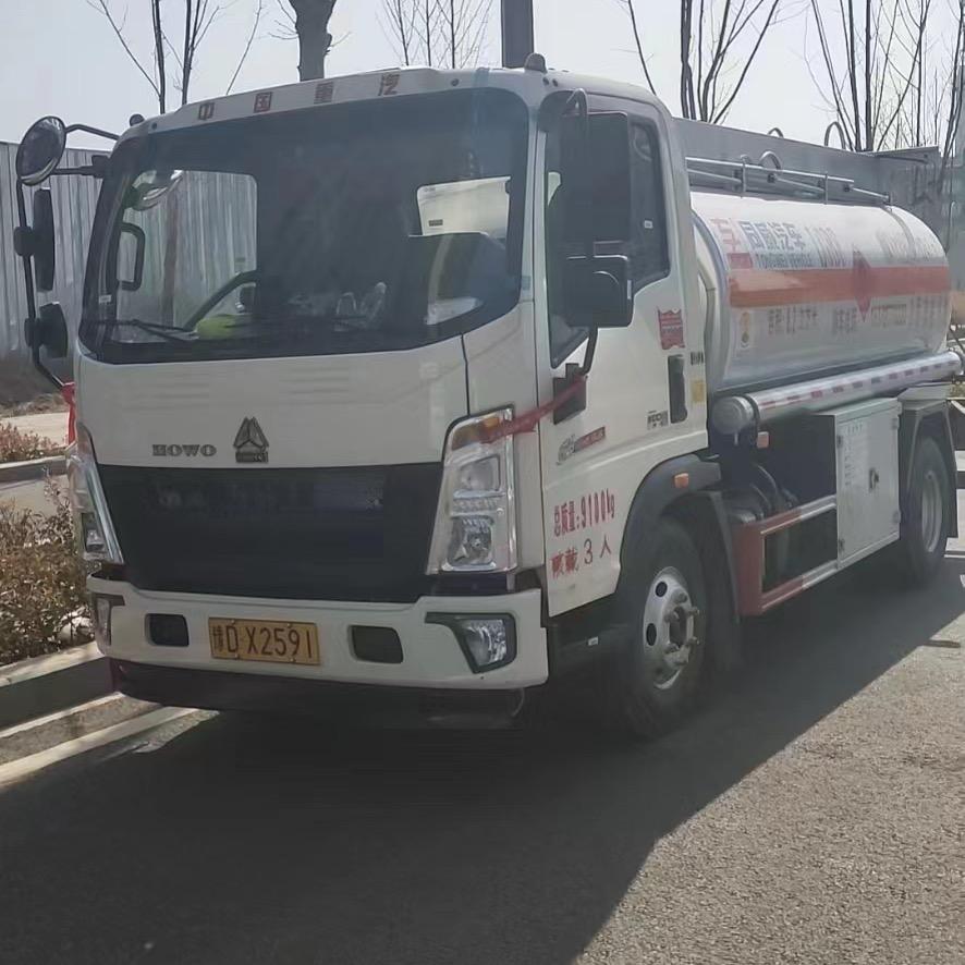 加油车