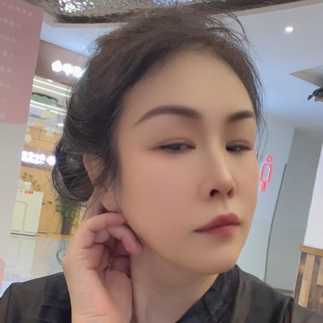 乄凡