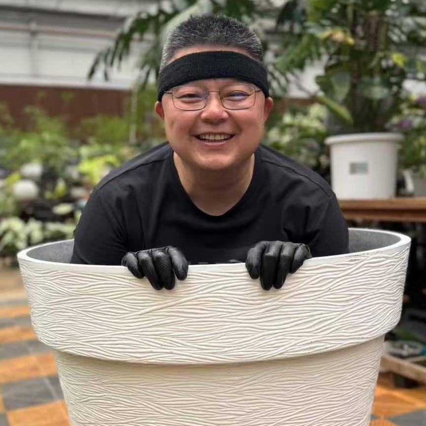 刘小瘦养花
