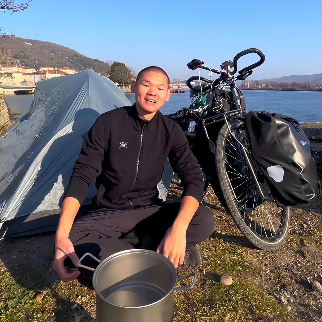 湖在骑行