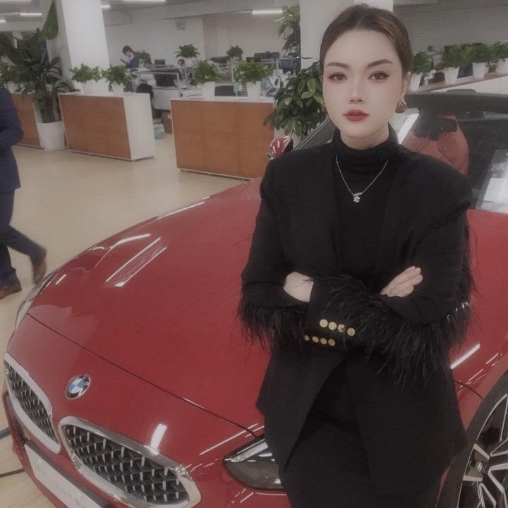 花多多花艺生活馆    洋洋