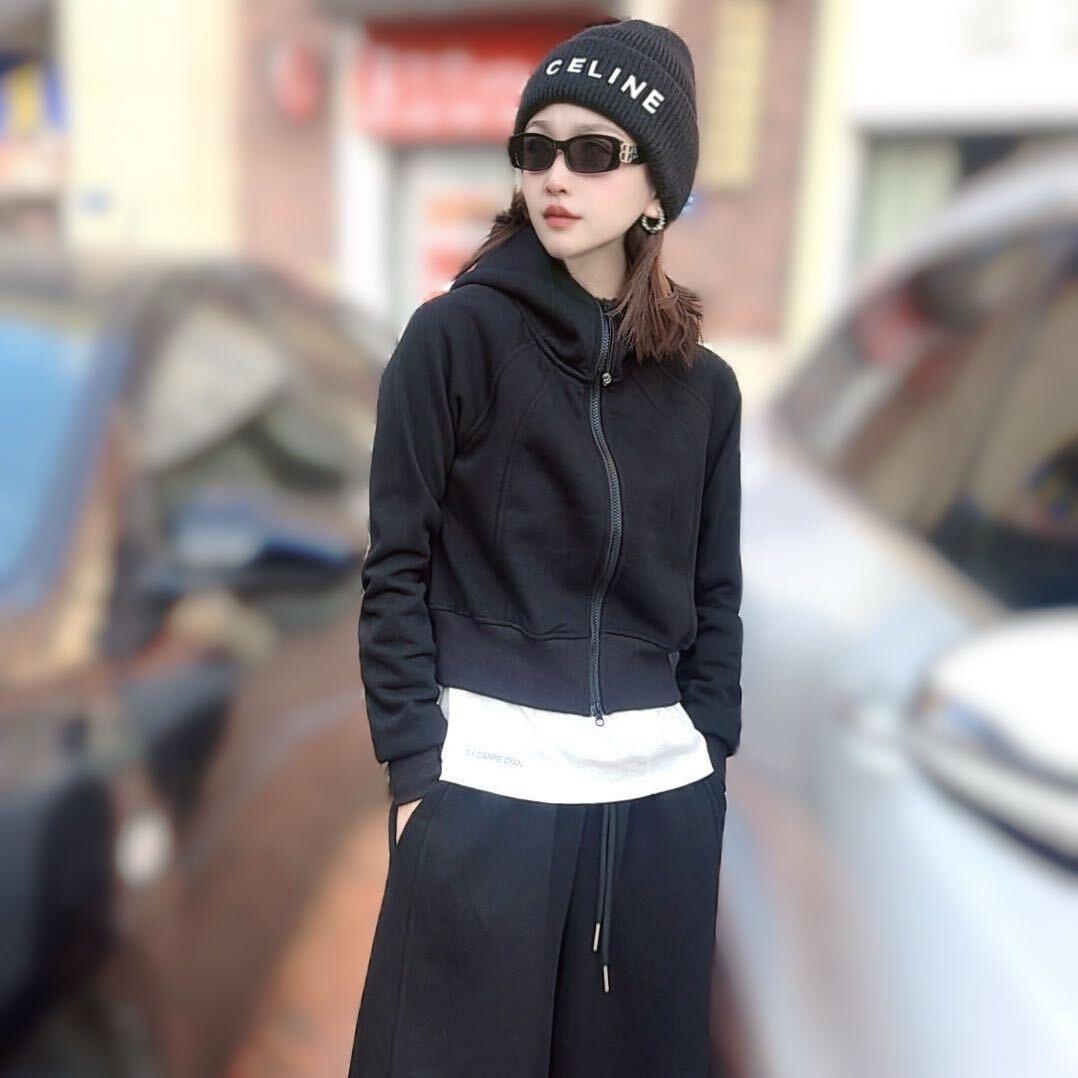 @梁开心ᥫᩣ໌້ᮨ