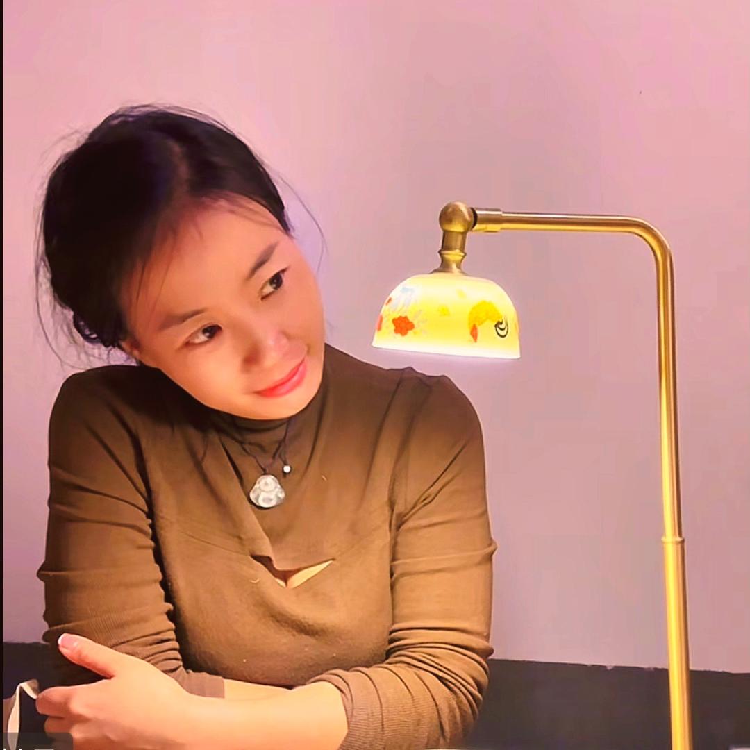 湖边小娘子