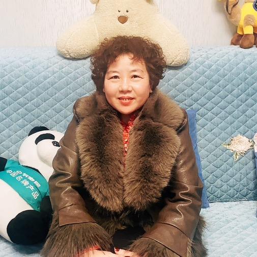 👩🏻‍❤️‍👩🏻长子红娘