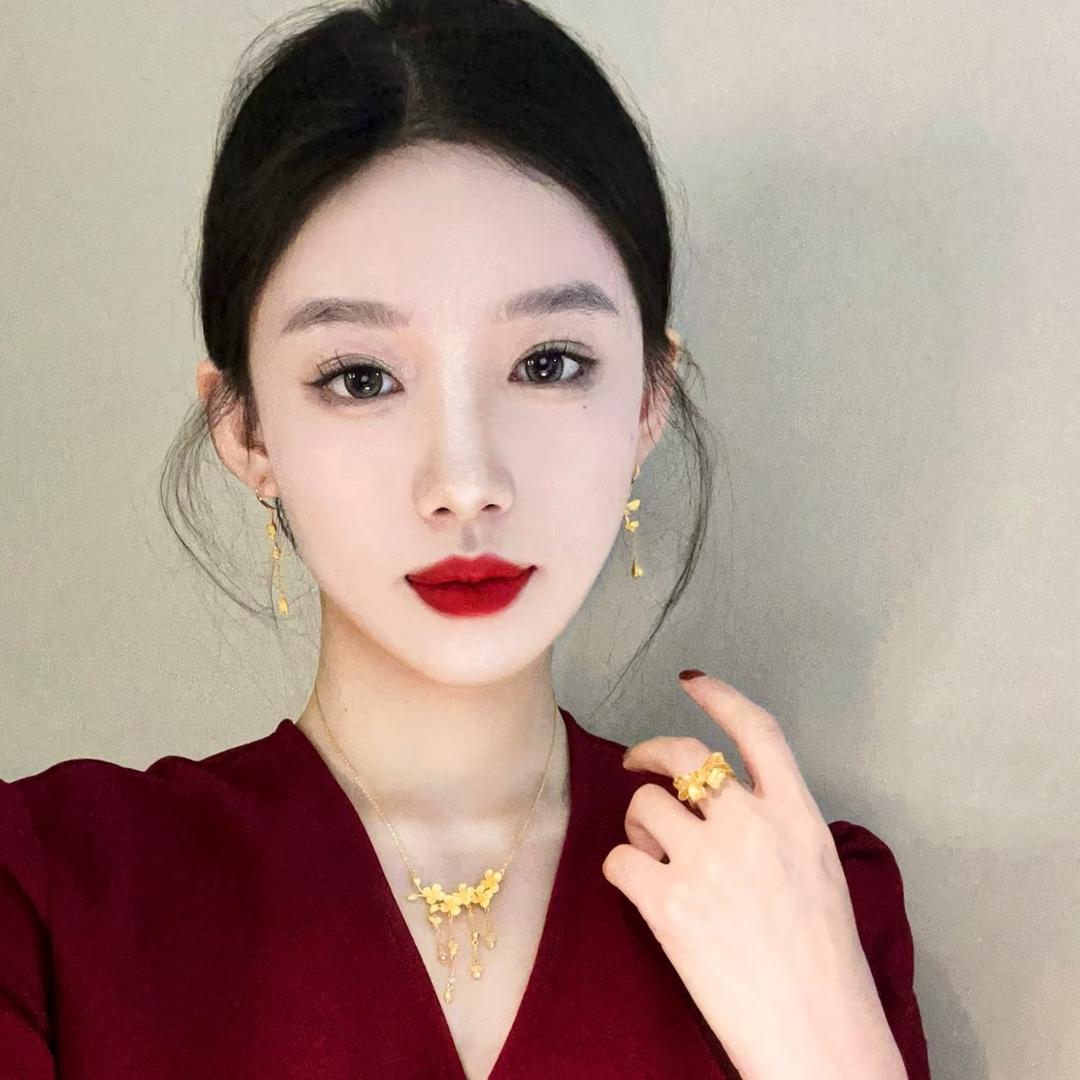 楠楠25楼黄金批发