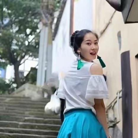 灿灿多喝水