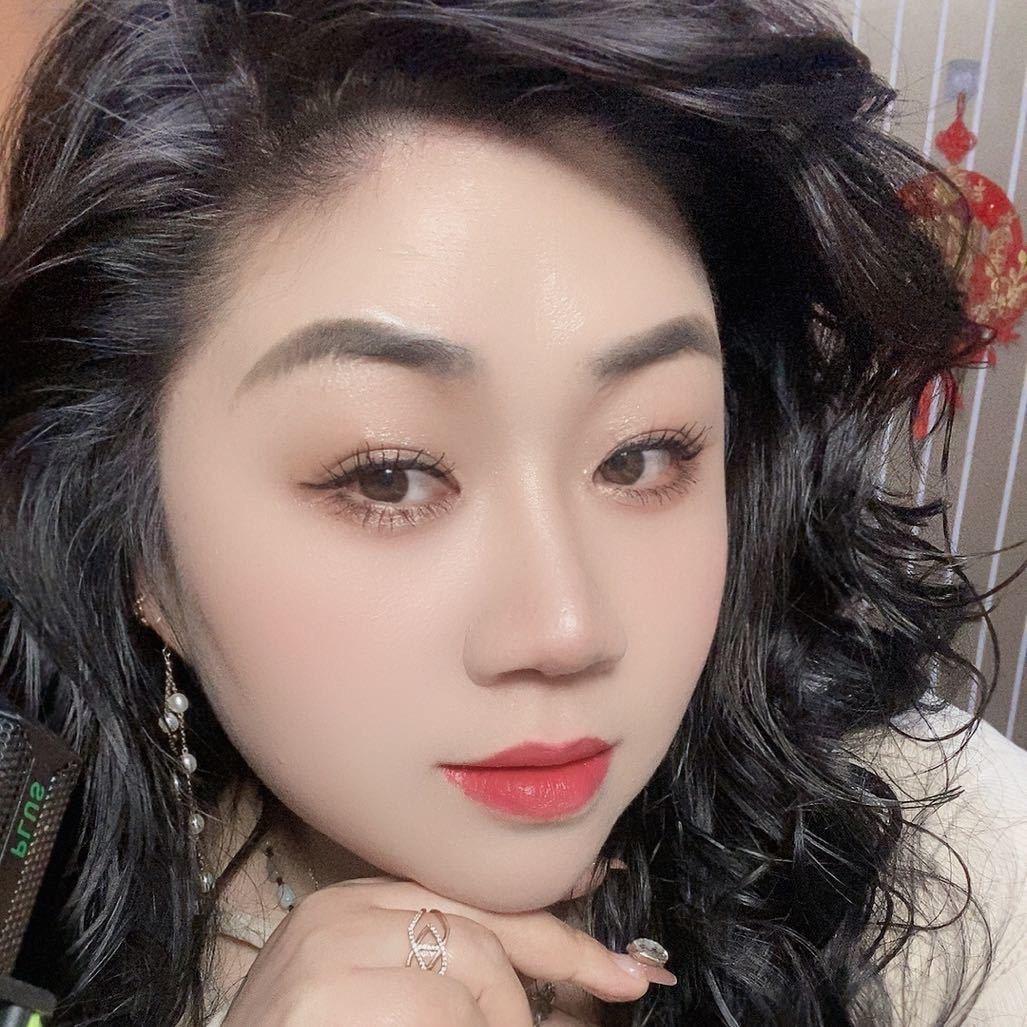 爱笑的女神《日常打卡》