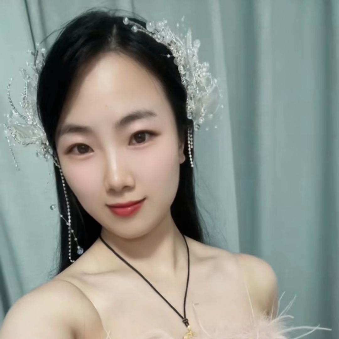 月月💃