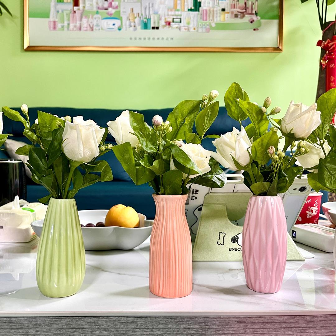 阿奎利亚輕素栖花里