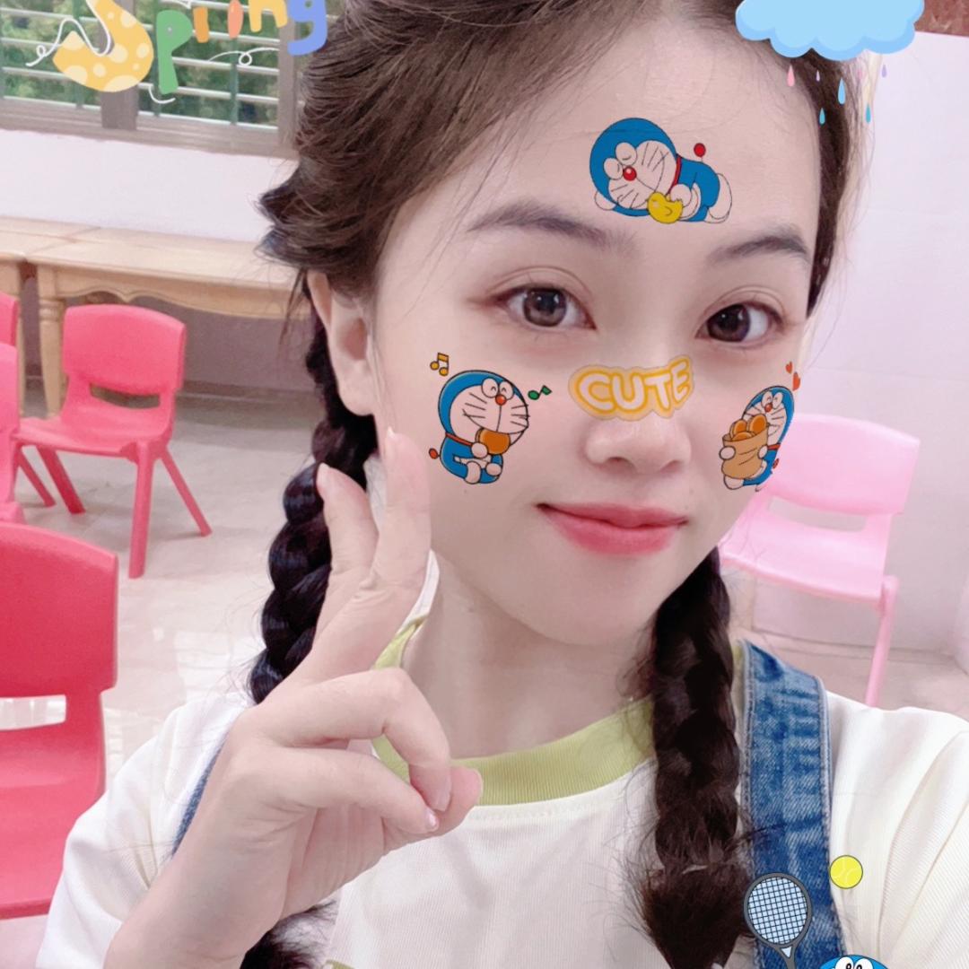 爱上幼儿园的雯雯呀