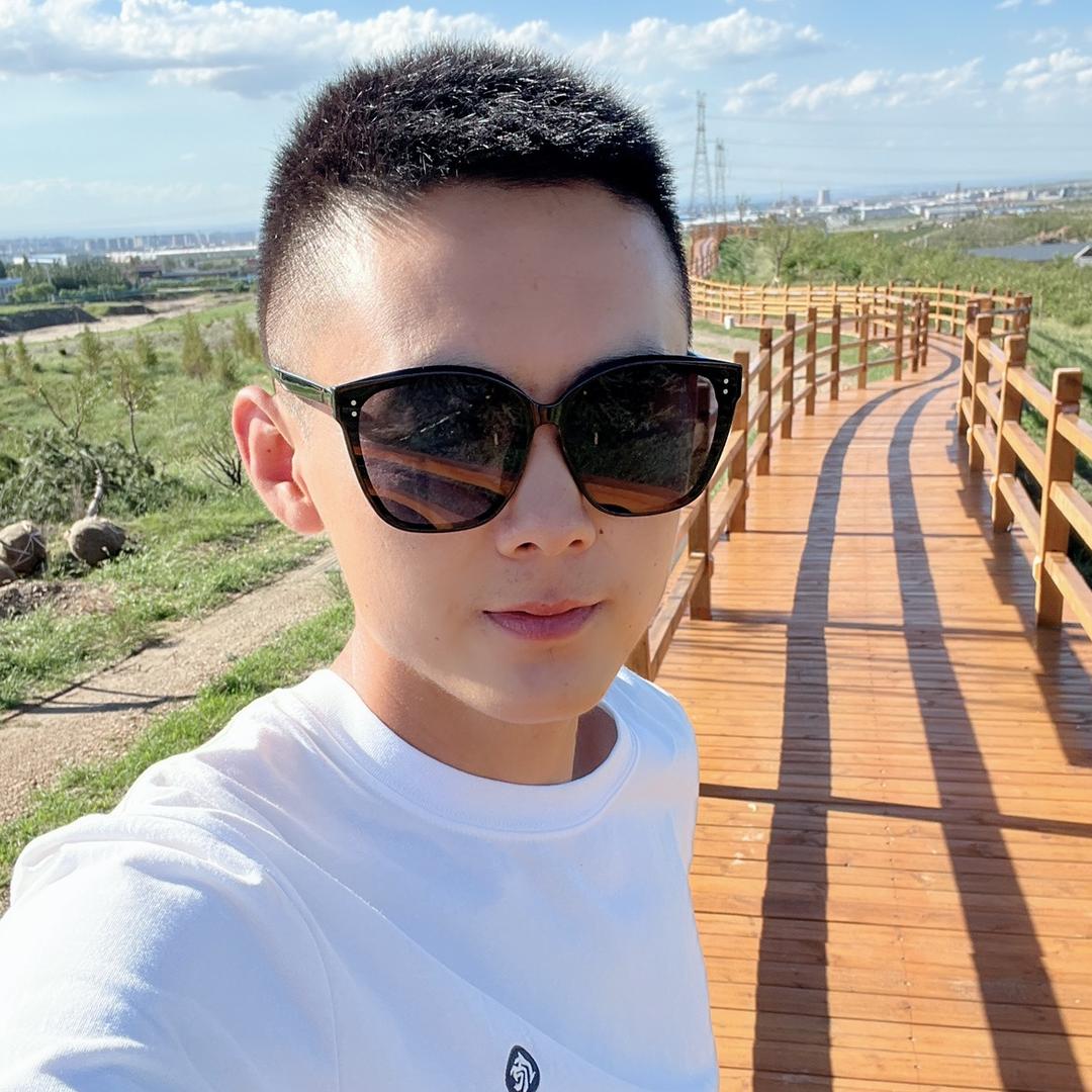Mi爸👨‍👩‍👦‍👦小贾