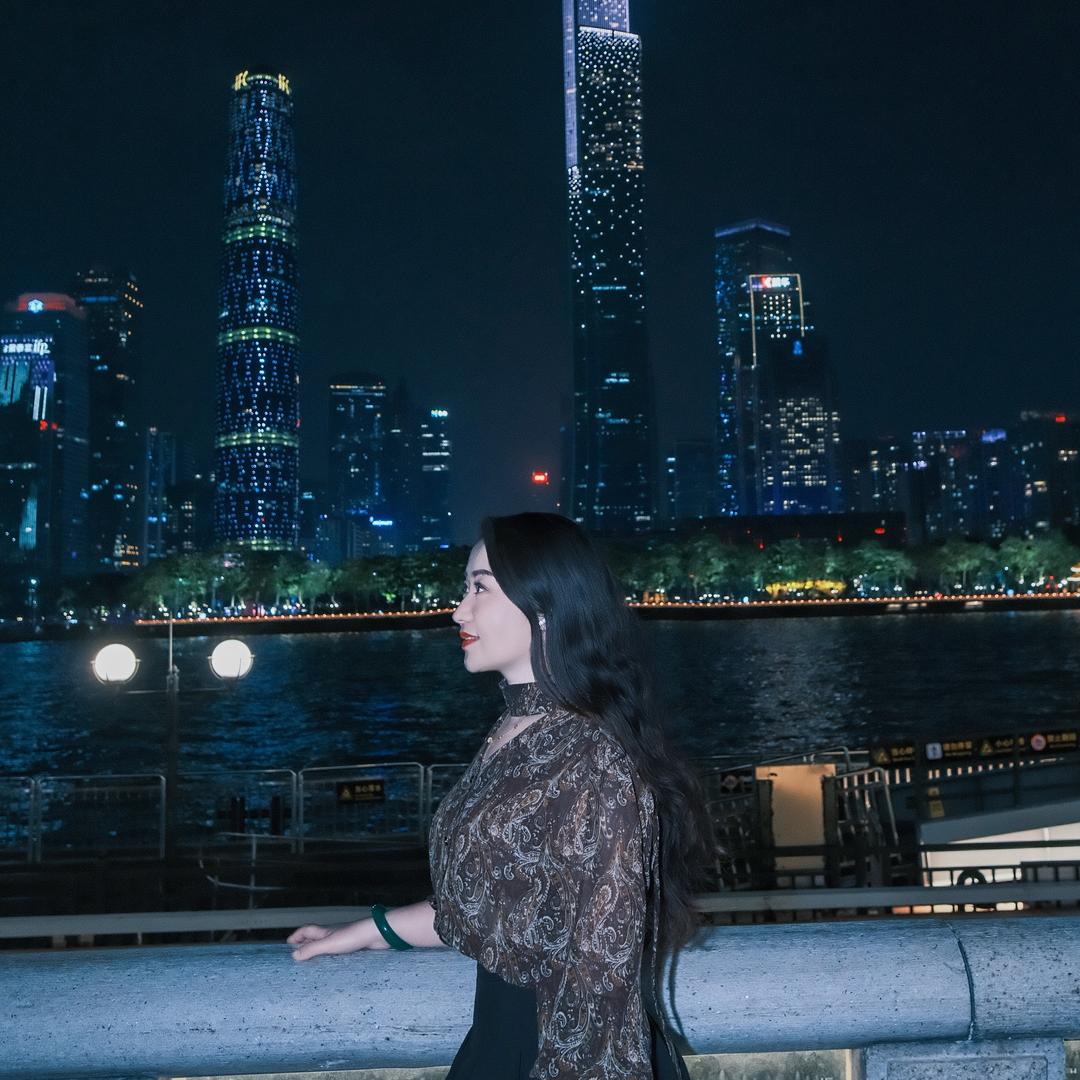 浅笑嫣然