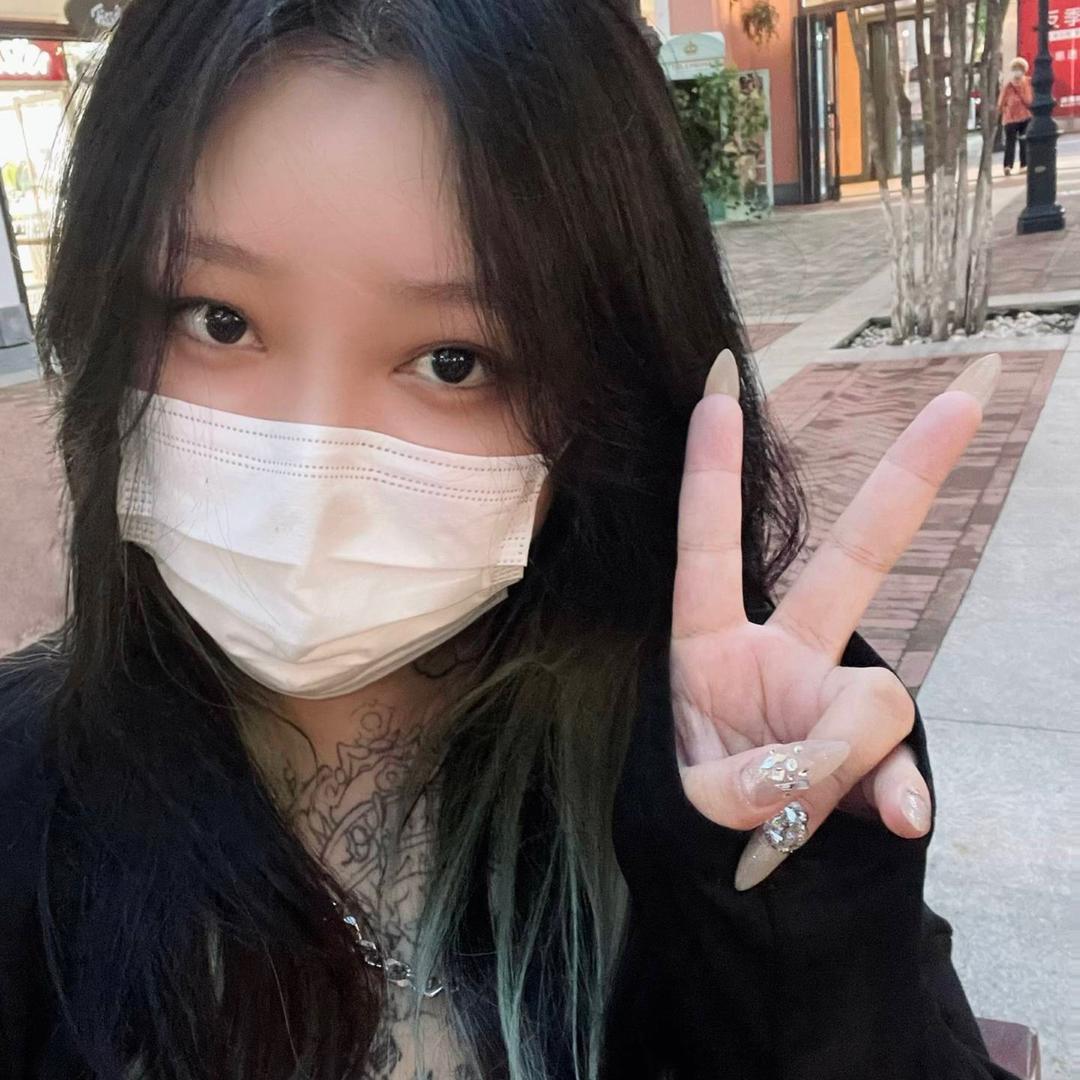 小田不吃爱情的苦