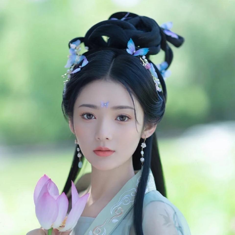 小艾同学👩‍🎓